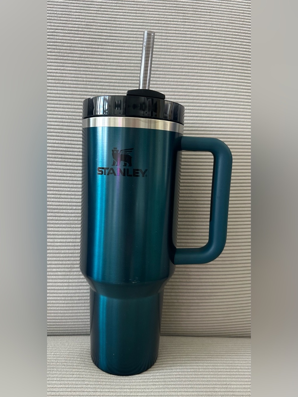 Limited edition (rare) Stanley 40 oz H2.0 FlowState Tumbler in the Balsam Glow